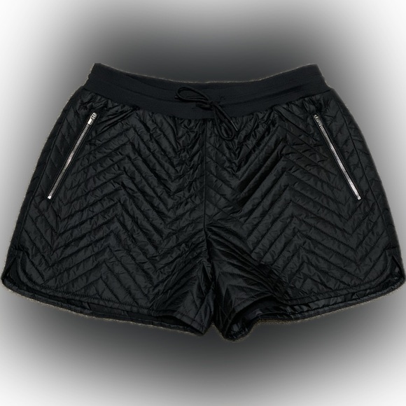 Athleta Solstice Short (Apres Ski Short) - Picture 4 of 10